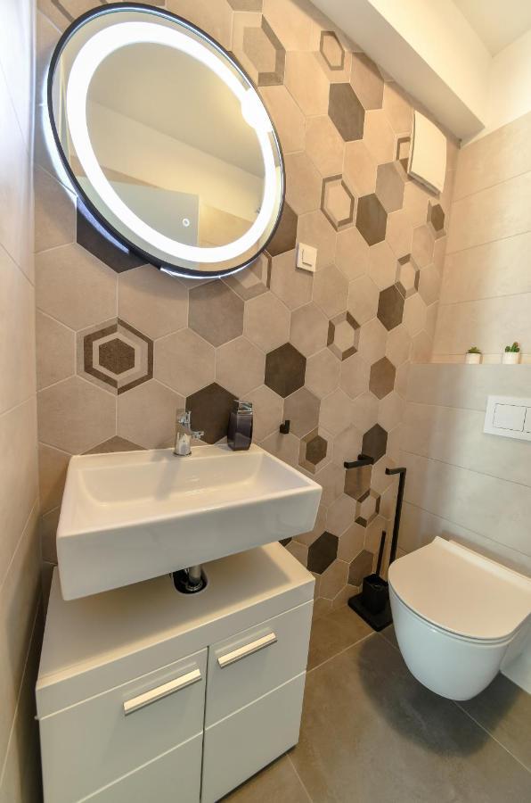 זאדאר Spacious Apartment Nero With Free Parking מראה חיצוני תמונה